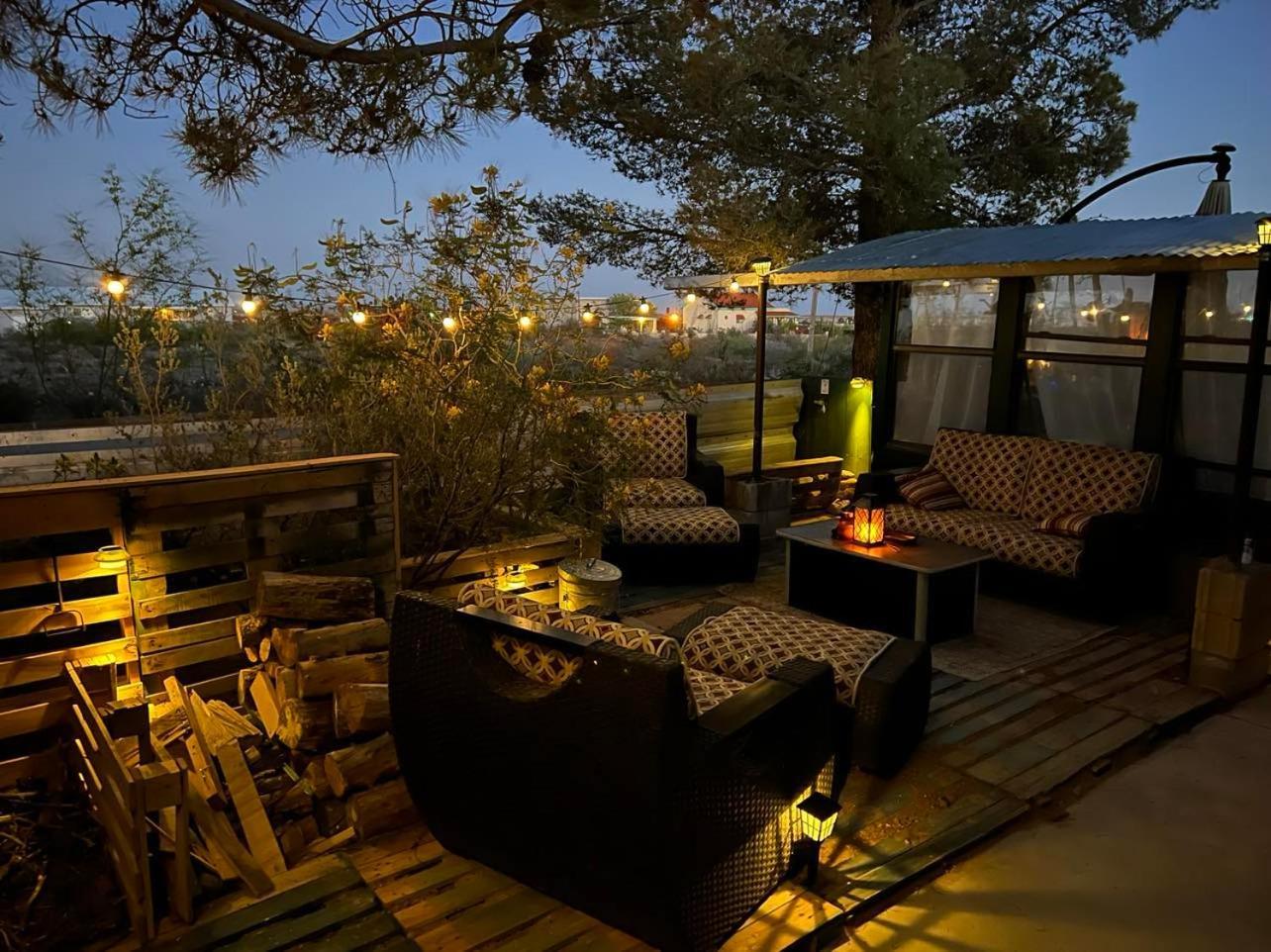 Hole In The Wall Getaway - Usa Mexico Border Bed And Breakfast Columbus Eksteriør billede